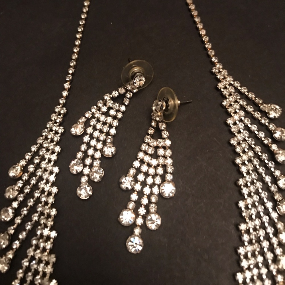 Gorgeous Rhinestone Set - Picture 3 of 5